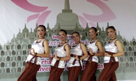 Juara 2 lomba Tari antar SMA/SMK tingkat Nasional dalam Olimpiade Pariwisata di UGM